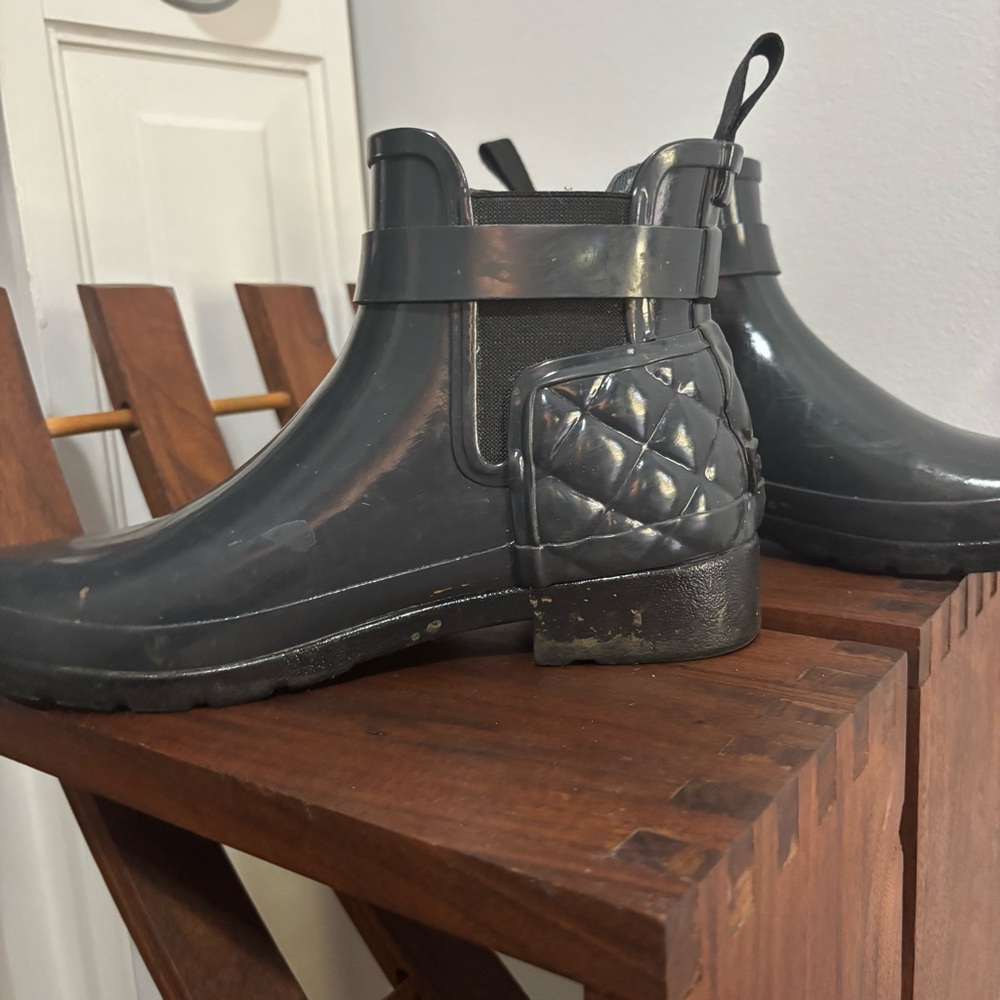 HUNTER Refined Gloss Quilted‎ Chelsea Waterproof Ankle Boots Women's Size 6 Grey
